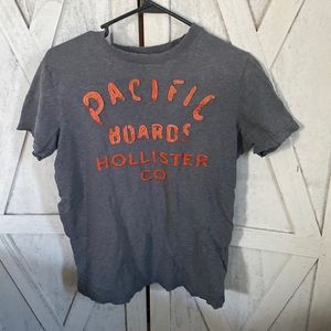 Mens medium Hollister T-shirt